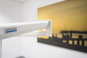 Zahnarztpraxis Juliusstrasse Wolfenbüttel - Behandlungsraum orange