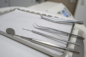 Zahnarztpraxis Juliusstrasse Wolfenbüttel - Behandlung Instrumente