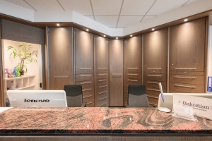 Zahnarztpraxis Juliusstrasse Wolfenbüttel - Empfang Tresen