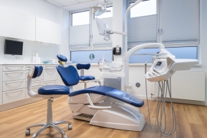 Zahnarztpraxis Juliusstrasse Wolfenbüttel - Behandlungsraum